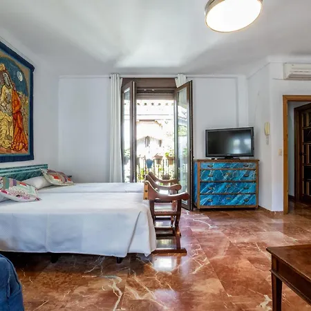 Apartamento Con Patio Cordobes En San Basilio & Parking